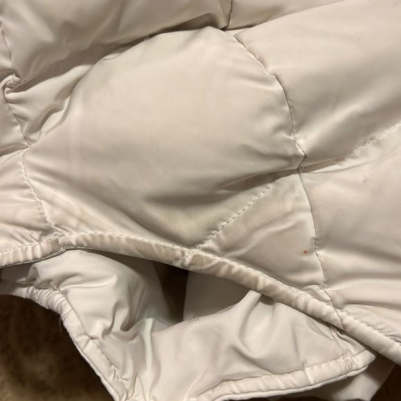 Gap White Puffy Vest - Picture 8 of 9